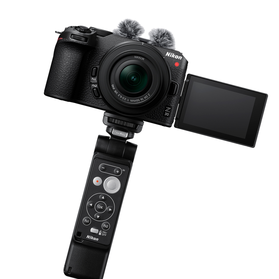 Cmera Nikon Z 30 + Objetiva NIKKOR Z DX 16-50mm f/3.5-6.3 VR Vlogger Kits